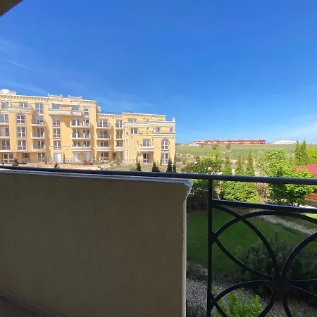 شقة Private Apartment - Elitonia Gardens - Ravda رافدا