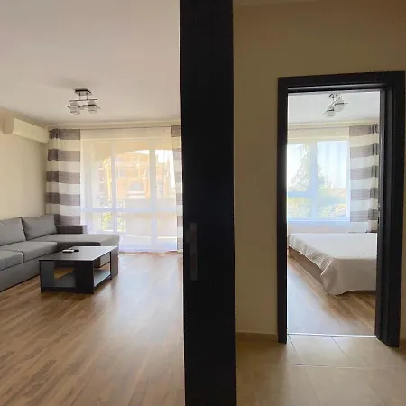 公寓 Private Apartment - Elitonia Gardens - Ravda 拉夫达